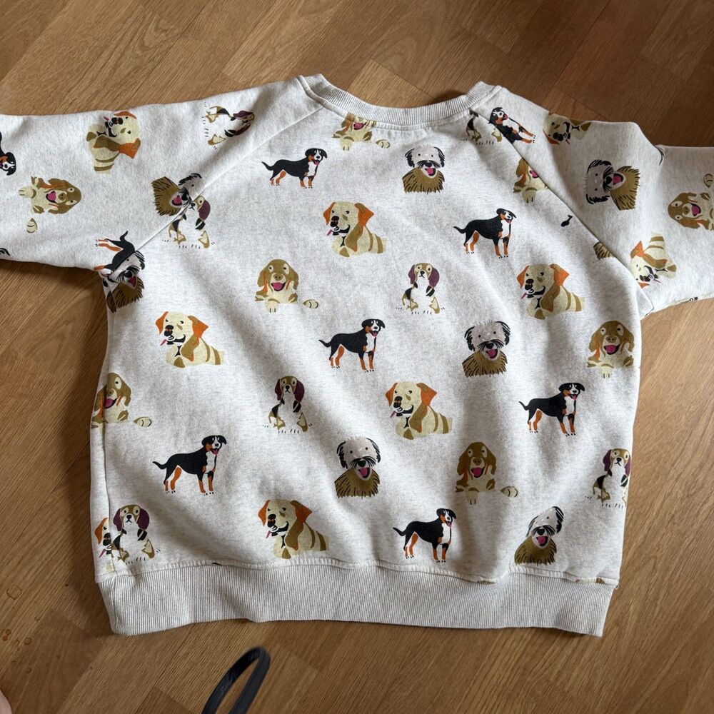 Women's Crew Neck Long Sleeve Shirt L Playful Dogs Soft Cozy Pullover - Picture 2 of 8